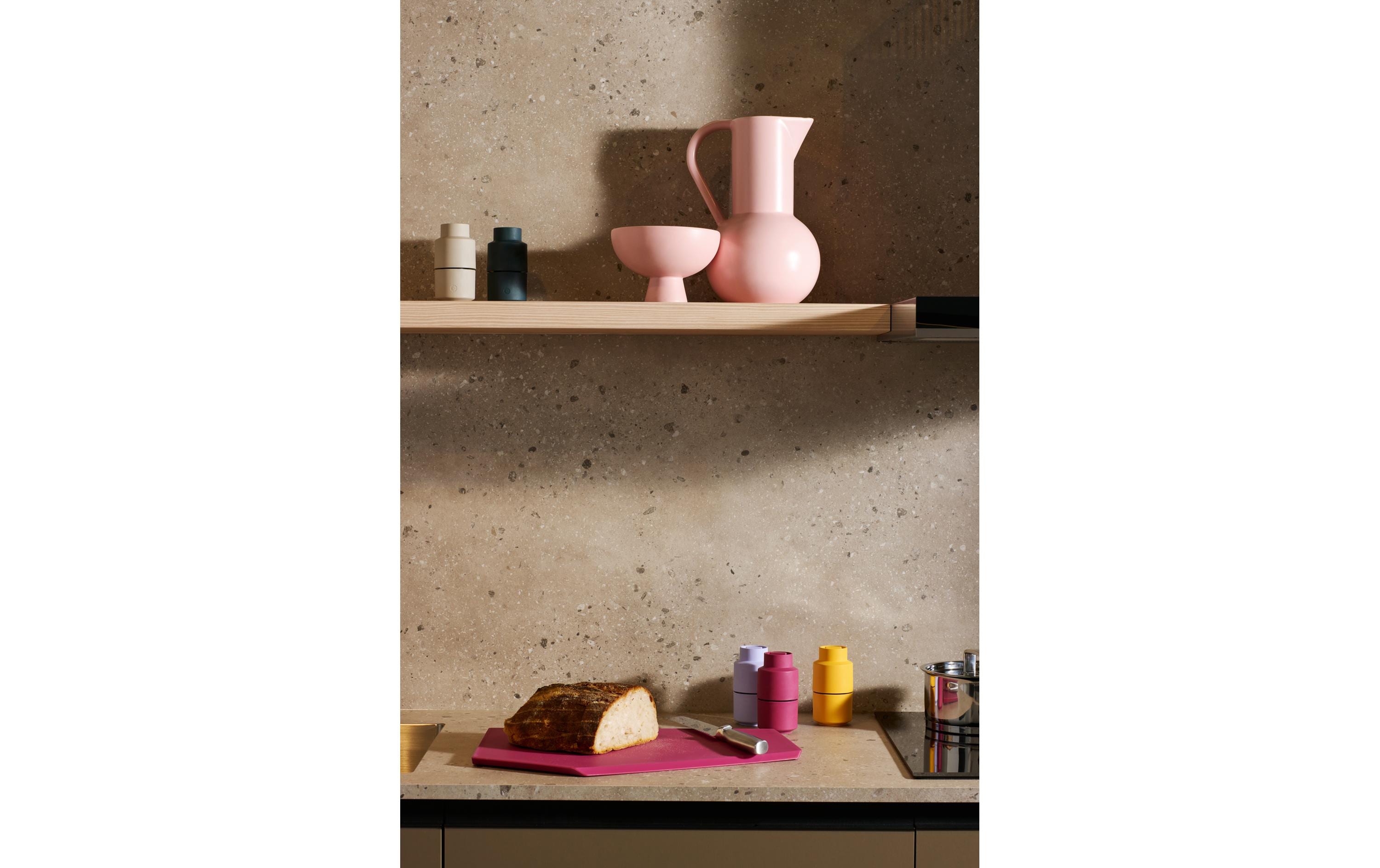 CrushGrind Schneidebrett ZURICH L, Beetroot Ablage, Drinnen, Innenarchitektur, Mobiliar