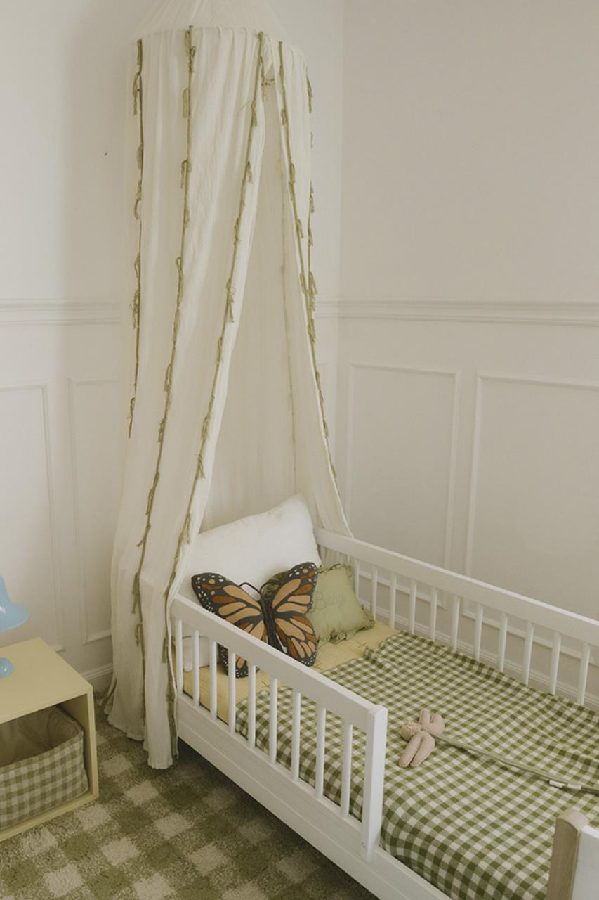 Krippe, Mobiliar, Bett für Säuglinge, Drinnen