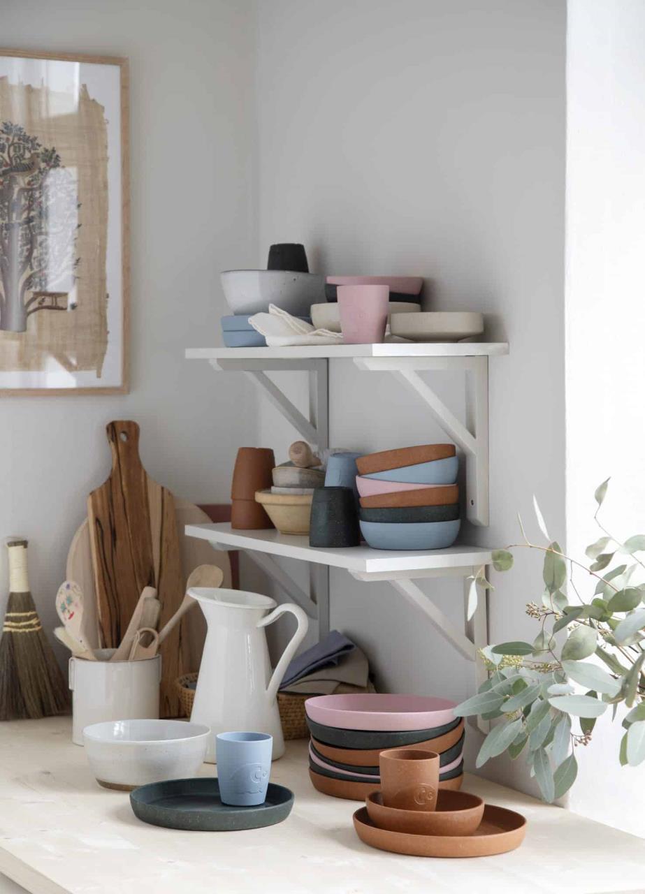 MUMS, Geschirr-Set, braun MUMS, Geschirr-Set, braun