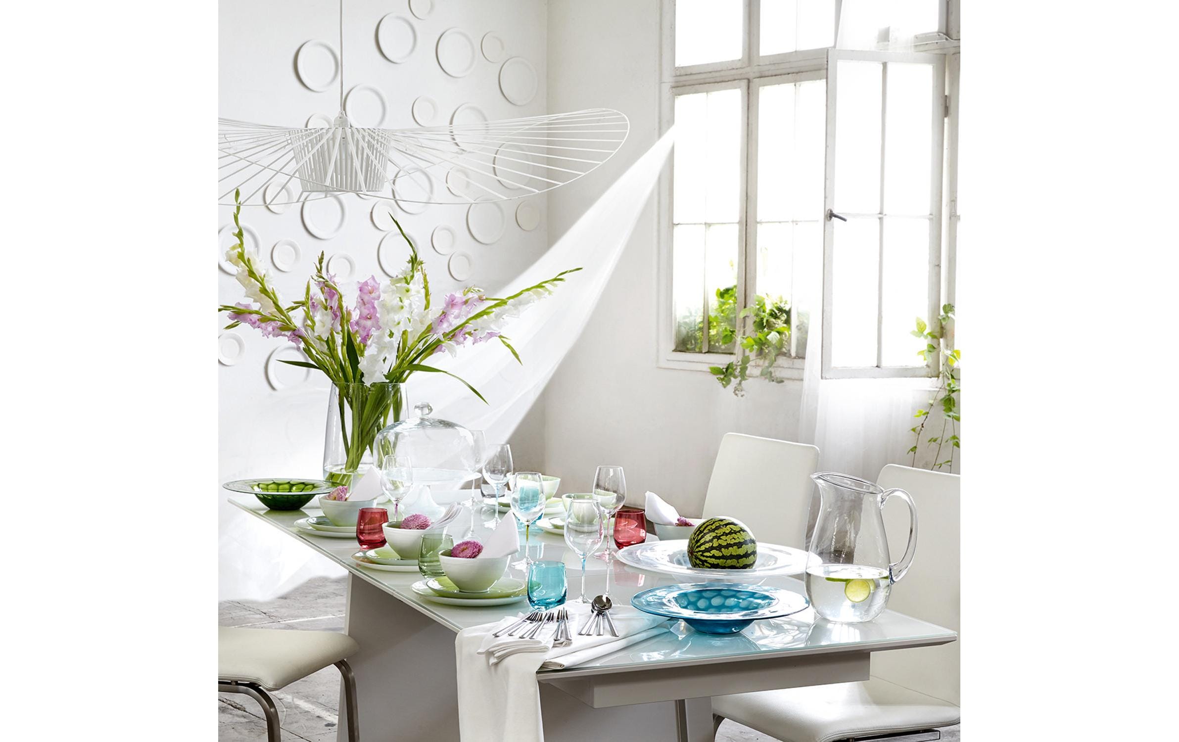 Leonardo Tortenplatte Albastro Speisesaal, Esstisch, Tisch, Blumen-Arrangement, Innenarchitektur