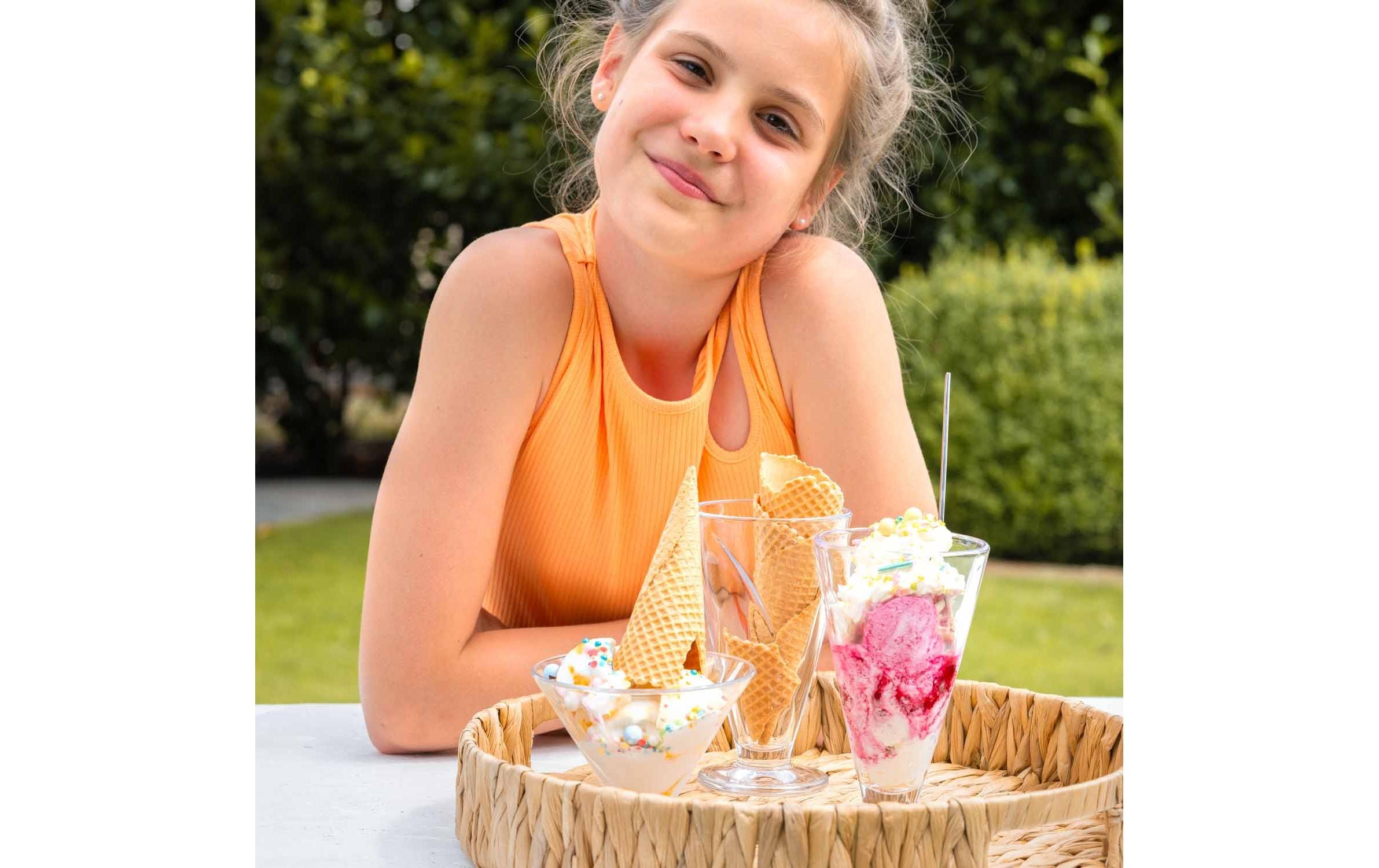 Sahne, Nachtisch, Eiscreme, Eisbecher, Person