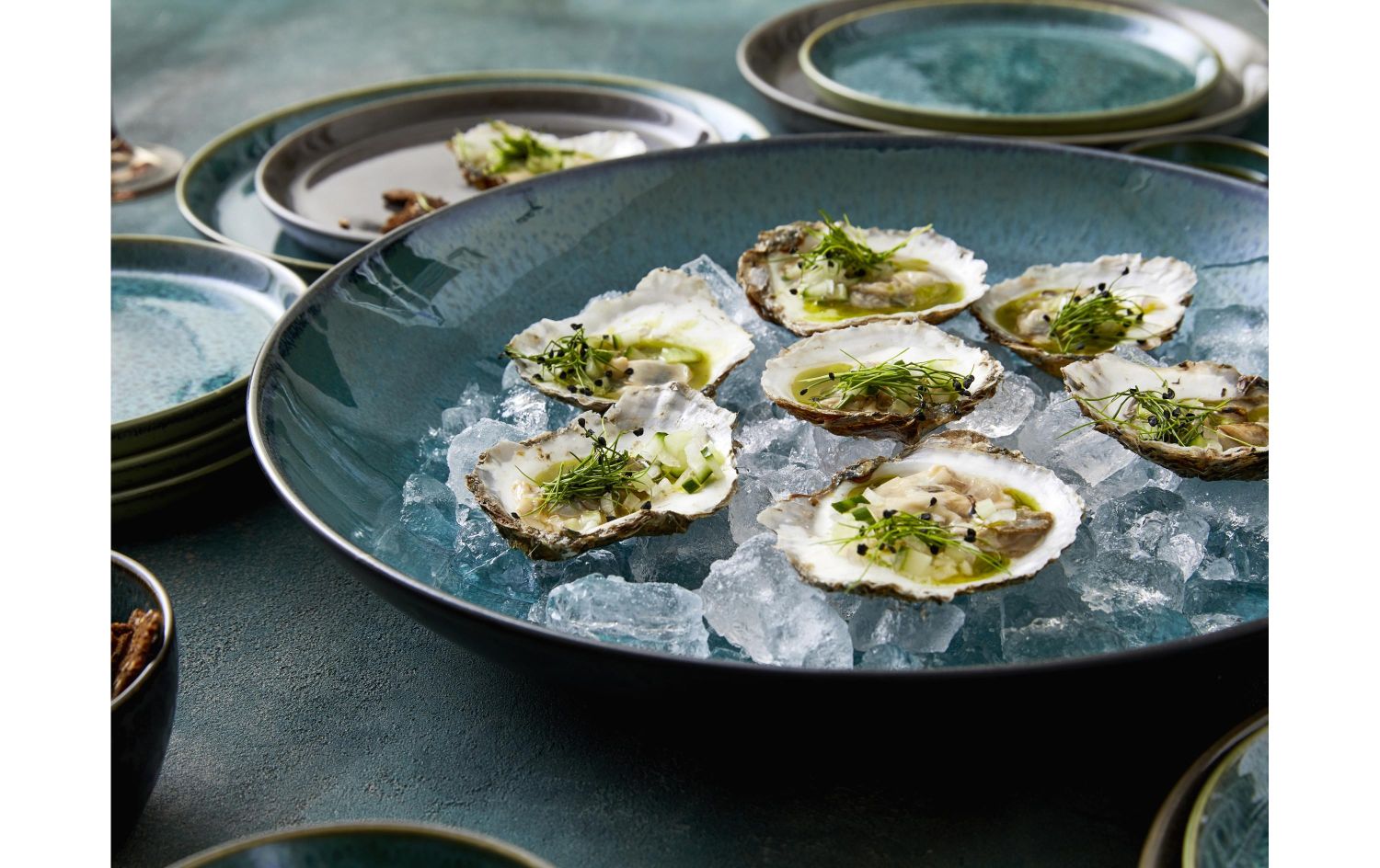 Austern, Seafood, Austernplatte, Eisbett, Meeresfrüchte