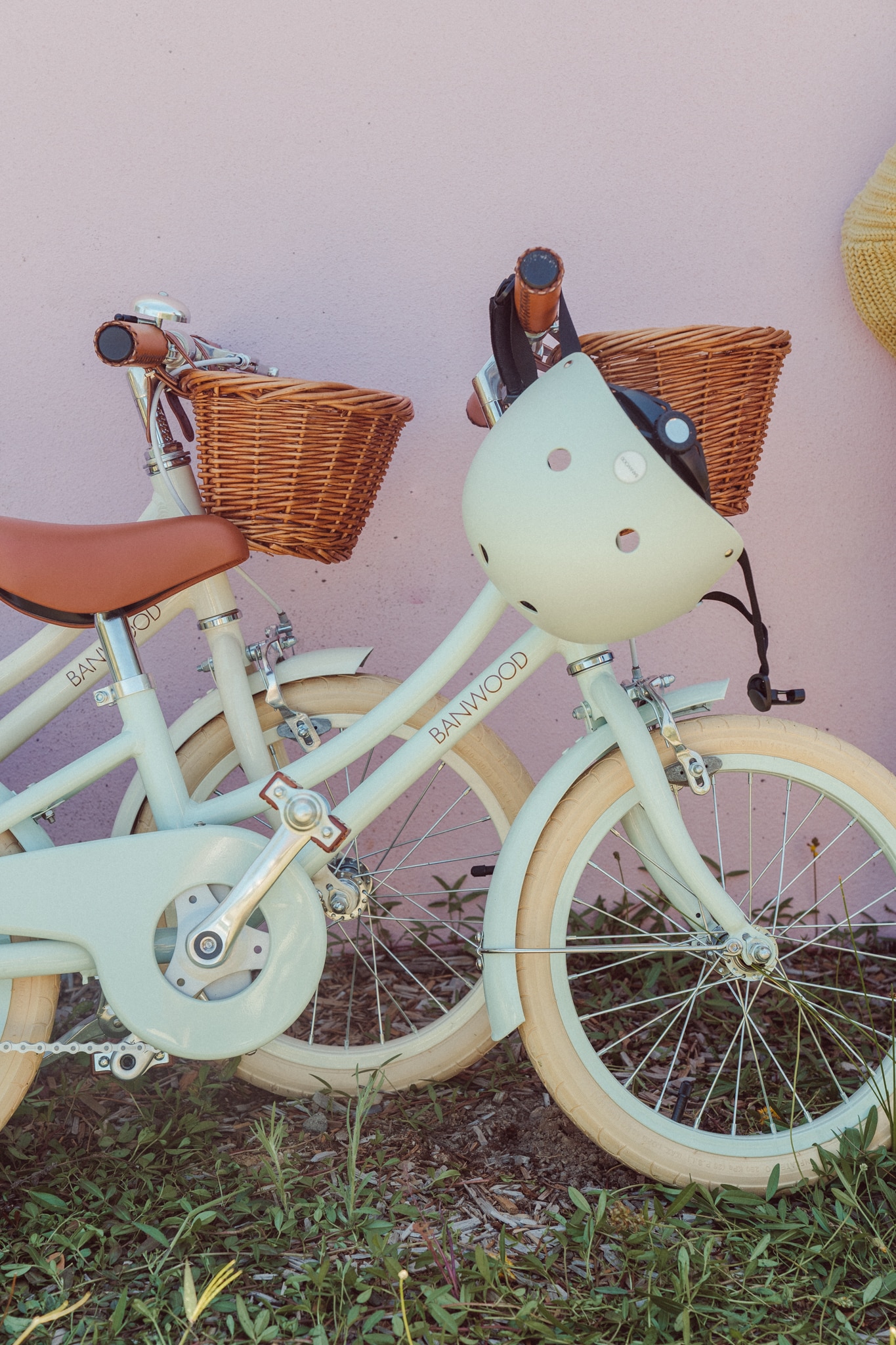 Klassischer Helm Mint - Gr. S Klassischer Helm Mint - Gr. S