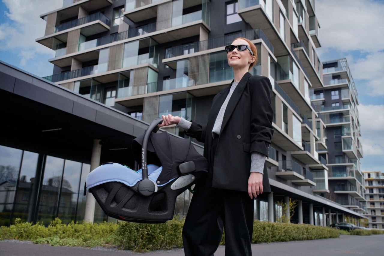 baby_car_seat, infant_carrier, car_seat_base, stroller_adapter, travel_system