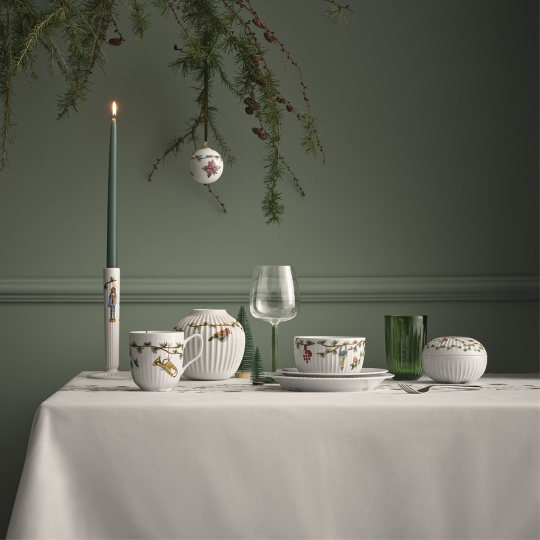 Esstisch, Tisch, Tasse, Tischdecke, Esszimmer