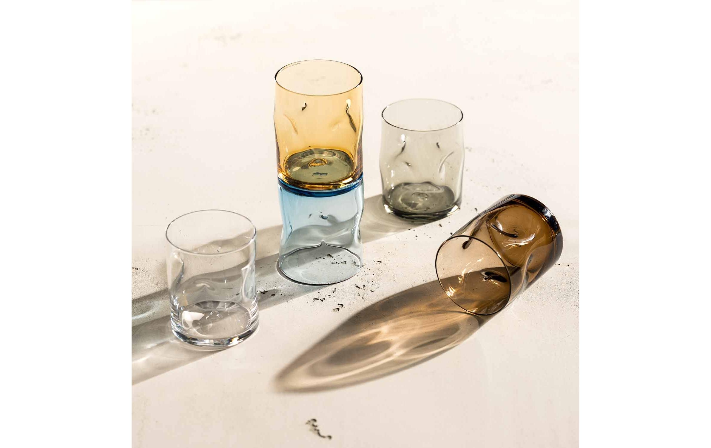 Glas, Tasse, Glas, Tasse, Glas, Tasse, Glas, Tasse, Glas, Tasse