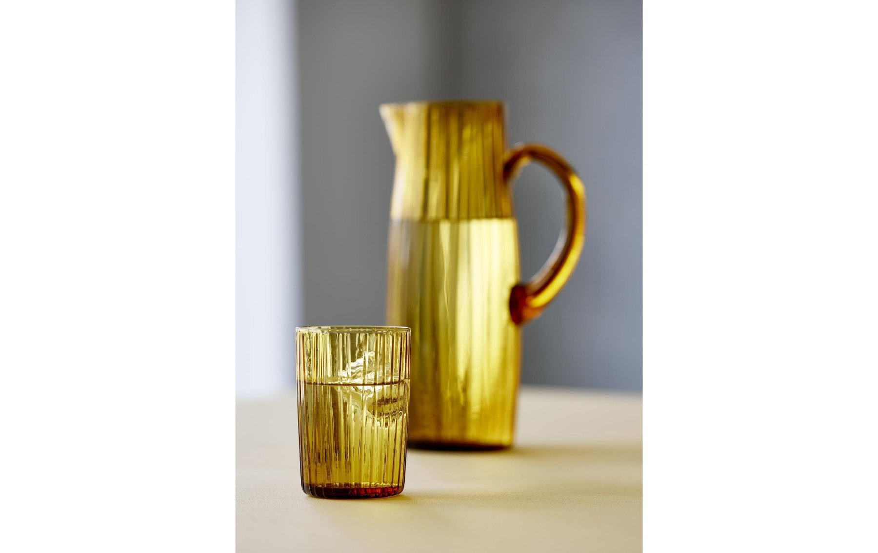 Glas, Karaffe, Goldfarben, Trinkgefäß, Muster: Rillen