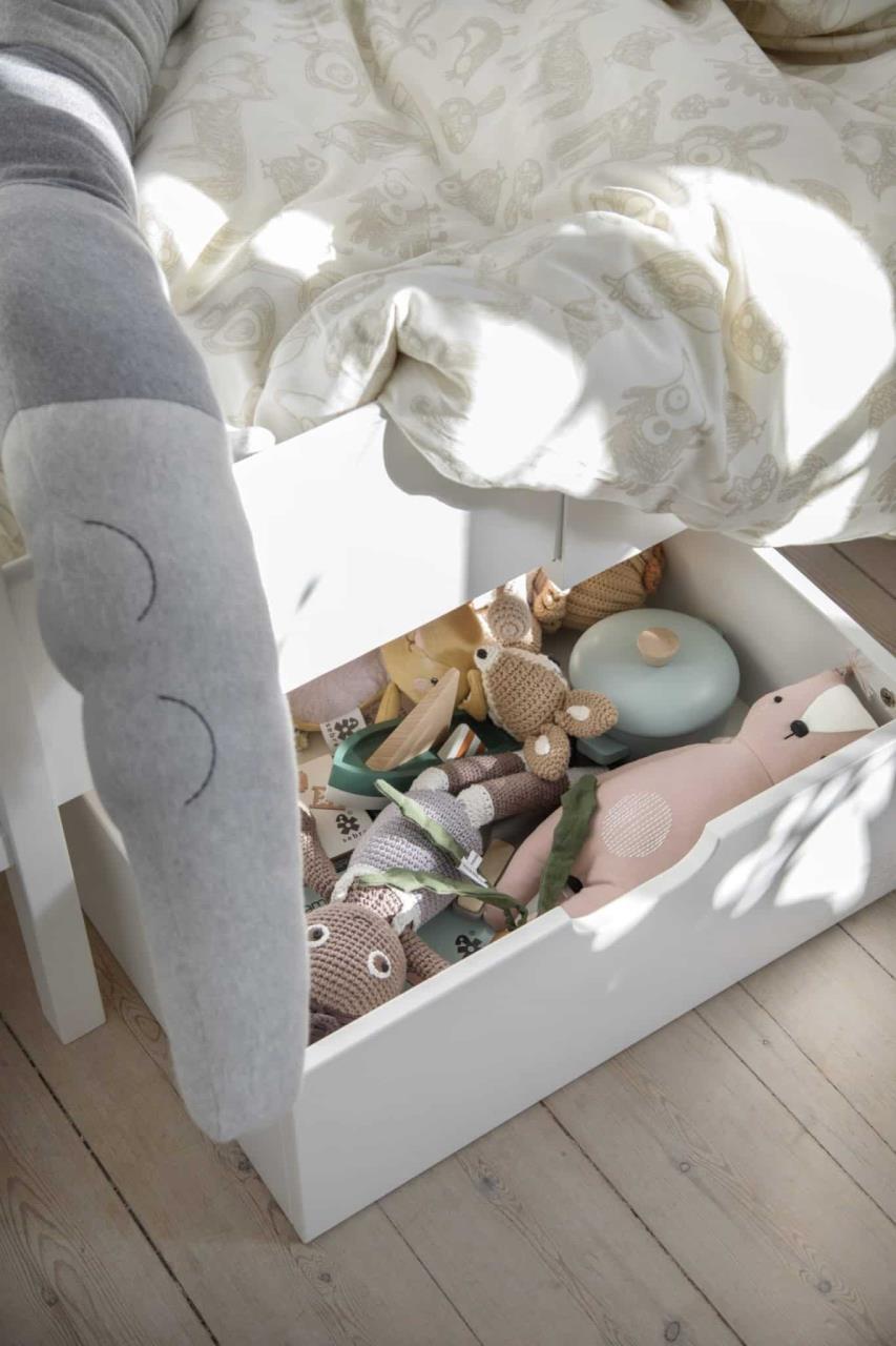 Krippe, Mobiliar, Bett für Säuglinge