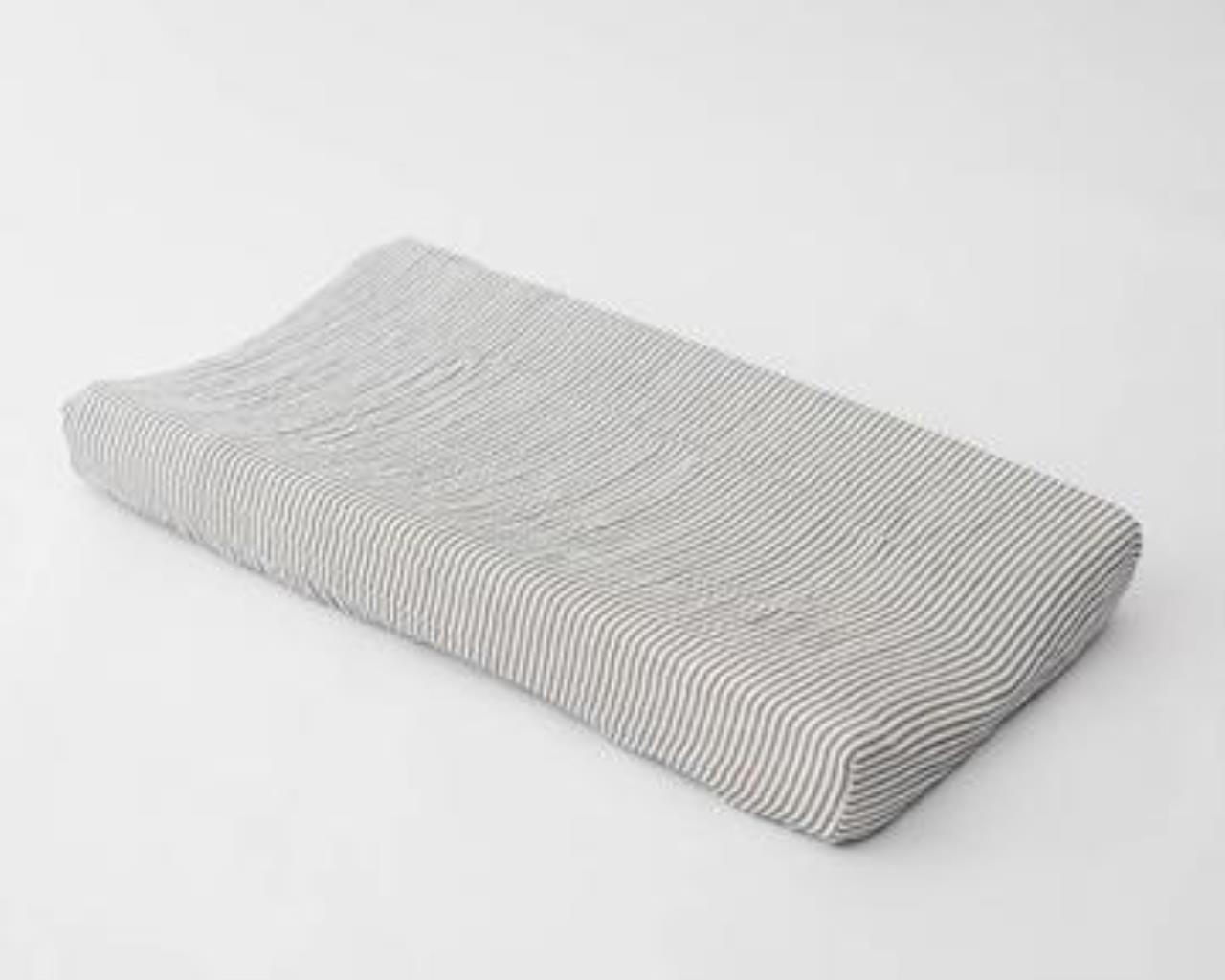 Baumwoll-Muslin Überzug für Wickelunterlage Grey Stripe