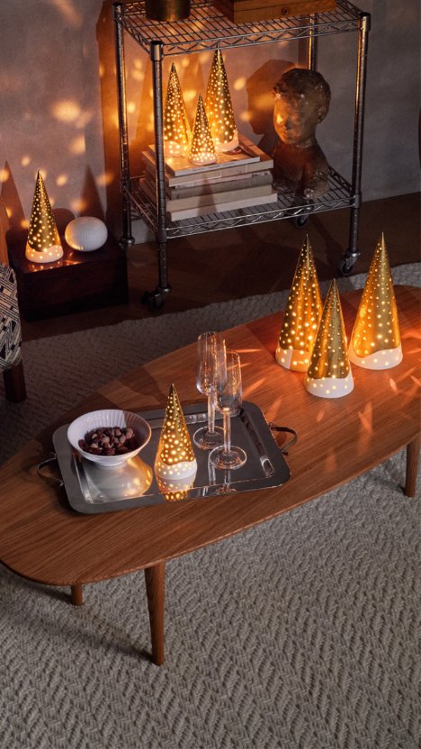 Kaffeetisch, Mobiliar, Tabelle, Tischplatte, Person