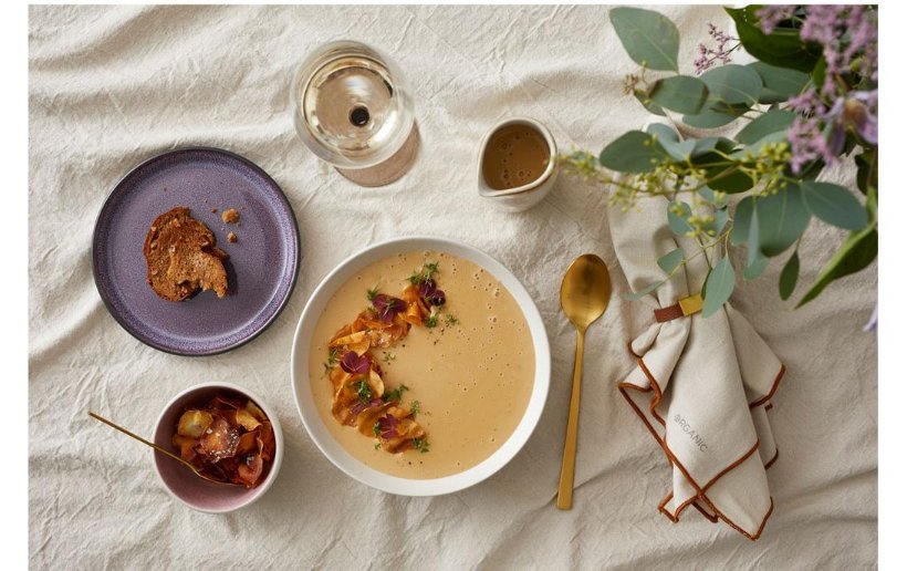 Suppe, Garnitur, Brühe, Kaffee, Tischdeko, suppe, cremig, schale, vegetarisch, brot, suppe, cremig,  garnierung, schüssel, mahlzeit, suppe, creme, lunch, teller, löffel