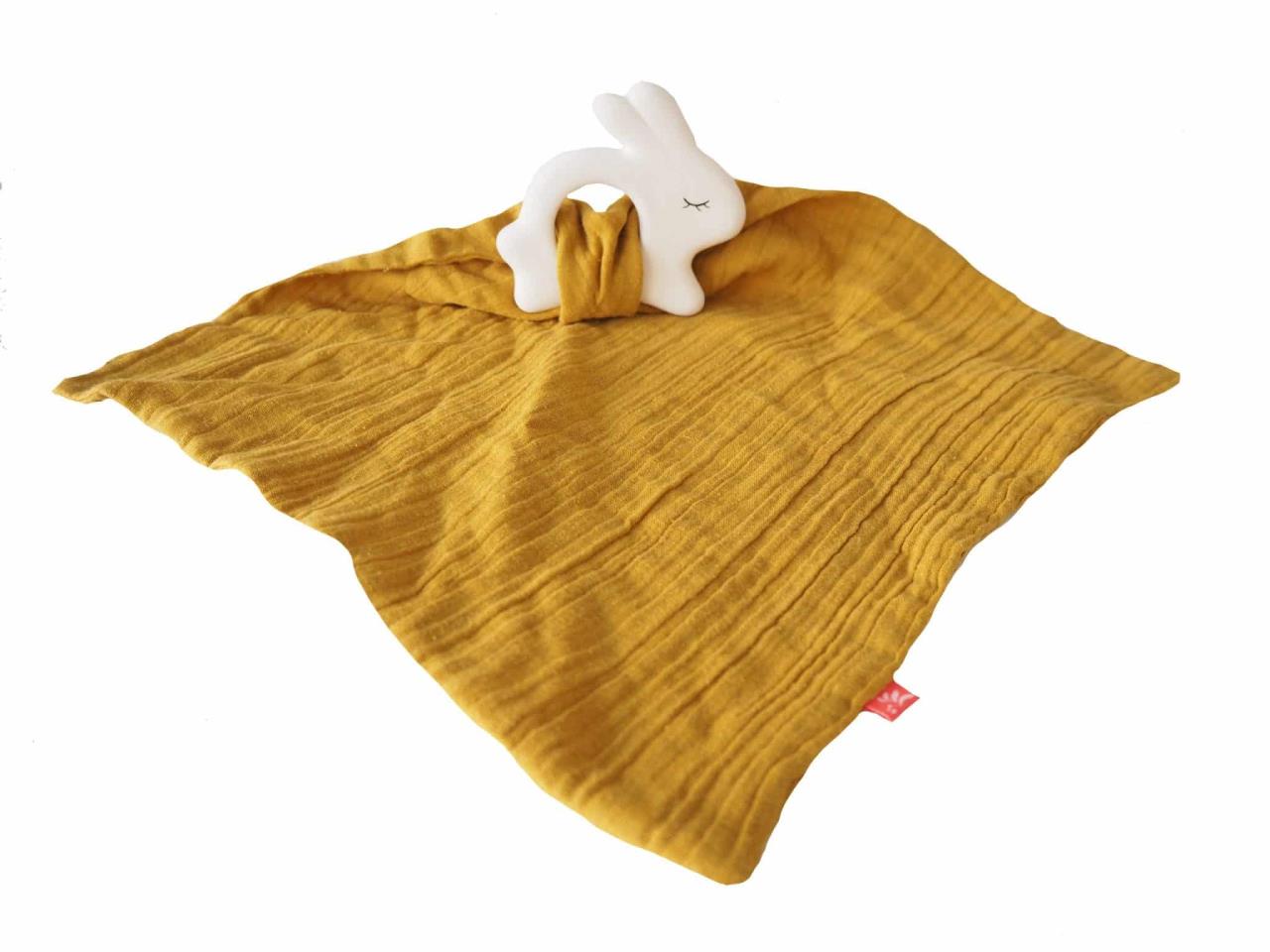 Kautschukhase mit Muslin, senfgelb