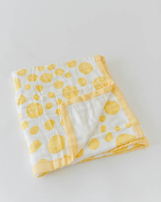 Deluxe Muslin Quilt - Yellow Burst Deluxe Muslin Quilt - Yellow Burst